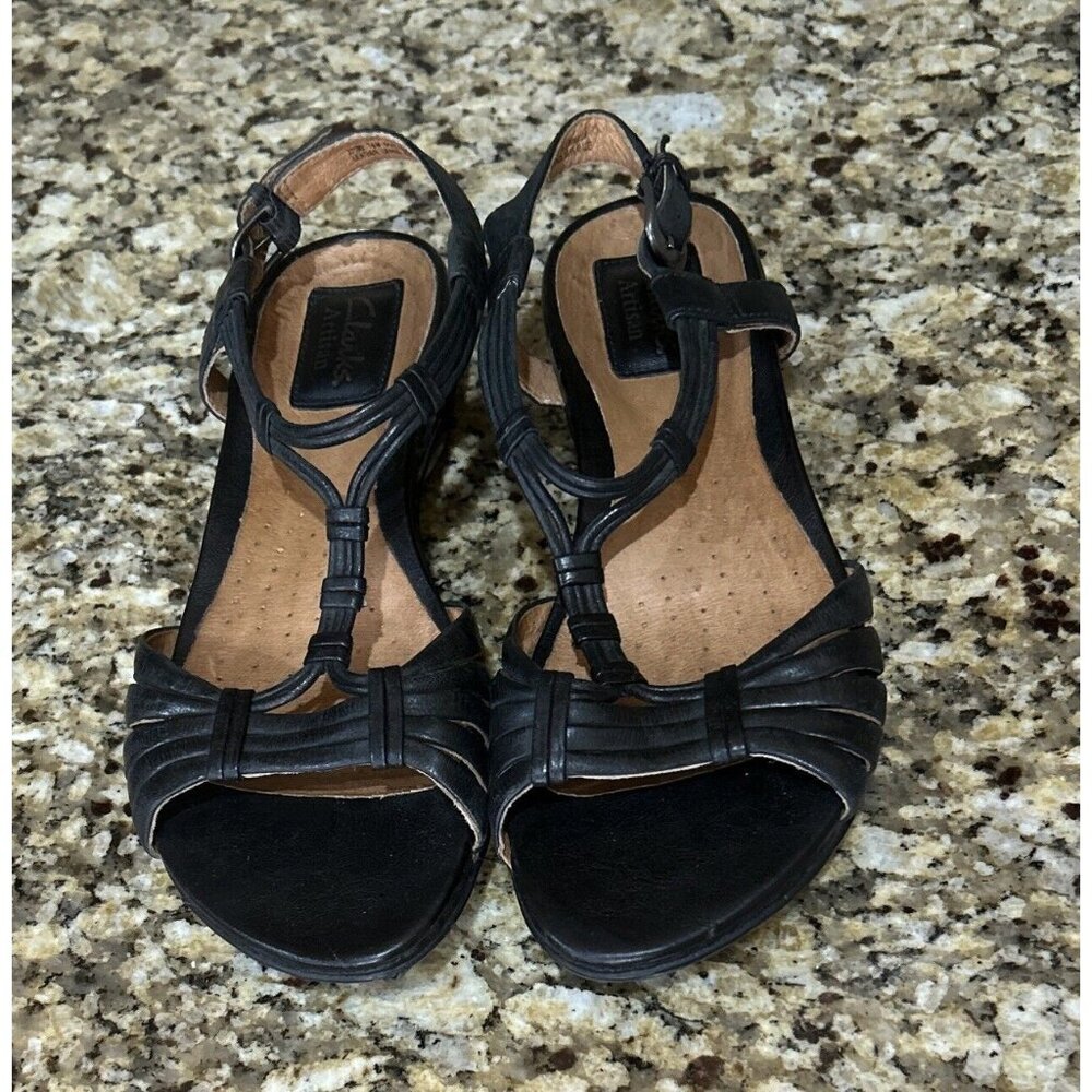 Clarks Womens Leather Comfort Shoes Size 7.5  Black Slip On Ankle Strap Sandals